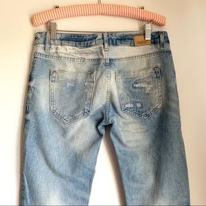 Zara Jeans - Zara Ripped Boyfriend Jeans Size 2 Zara Jeans - Zara Ripped Boyfriend Jeans Size 2